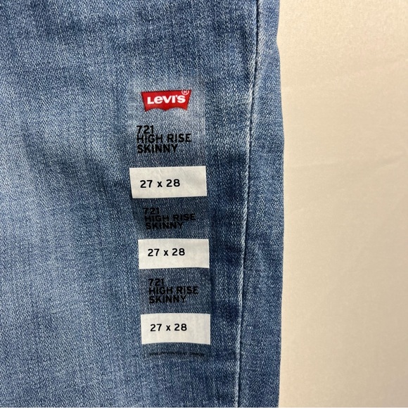 Women's Levi's 721 High Rise Skinny Jeans Sz. 27x28 NWT - Picture 6 of 9